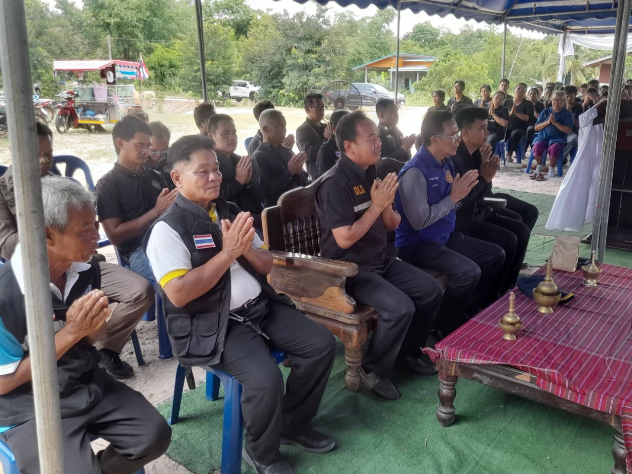 พิธีไถ่ชีวิตและมอบโคเพศเมียให้กับเกษตรกรยืมเพื่อการผลิต โครงการธนาคารโค-กระบือ เพื่อเกษตรกรตามพระราชดำริ
